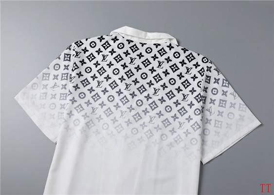 Picture of LV Shirt Pant Suits _SKULVM-3XL20tn7023000